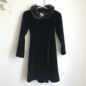 Biscotti black velvet faux fur neck trim 4t